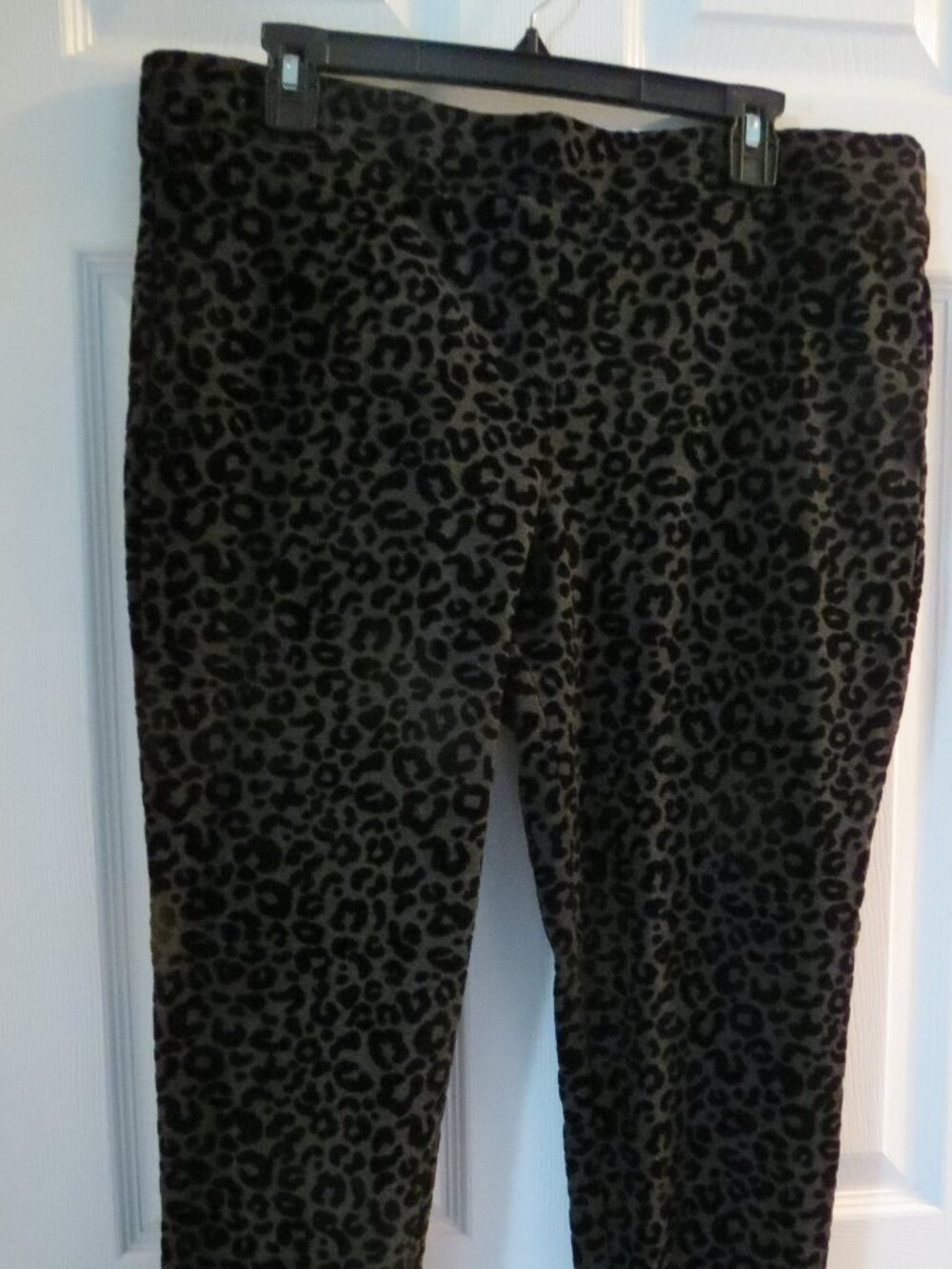 NWT $49 Style & Co Women's Size XL X Large PONTE Black Leopard Velvet Pant